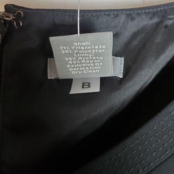 NEW Ann Taylor Sleeveless Little Black Dress Sz 4 LBD V-neck Back Ruffle Career - Picture 12 of 15